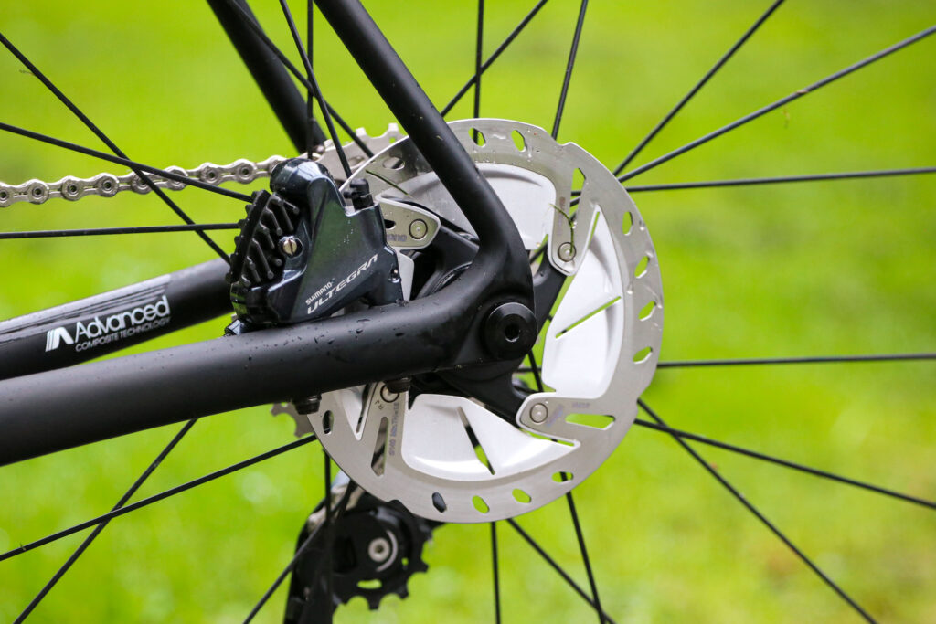 2021 Giant TCR Advanced Pro 1 Disc – rear dsic brake.jpg