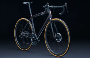 2021 Specialized Aethos Roval Alpinist three-quarter  – 1.jpeg