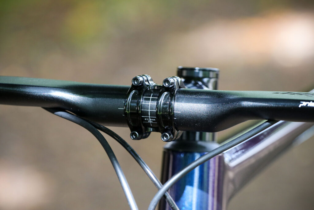 2021 Vitus Energie Evo – bars 2.jpg
