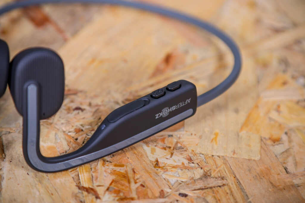 2020 Aftershockz OPENMOVE Wireless Bone Conduction Headphones – buttons.jpg
