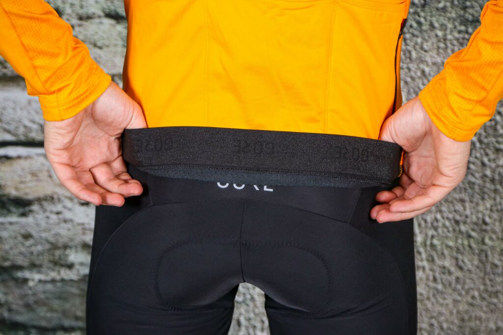 2020 Gore C5 Thermo Jersey – gripper.jpg