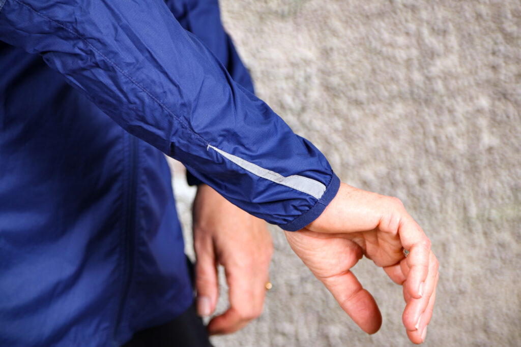 2020 Paramo Alize Windproof Jacket – cuff.jpg