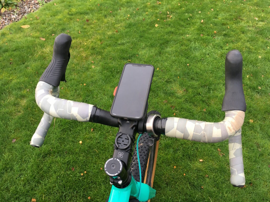 2020 Quad Lock Out Front Mount Pro fitted4.JPG