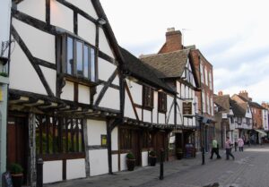 Friar St, Worcester (CC BY SA 3.0 on Wikimedia Commons by Russ Hamer)