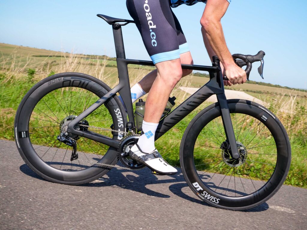 2021 Canyon Aeroad CFR Dura Ace Di2 – riding 1.jpg