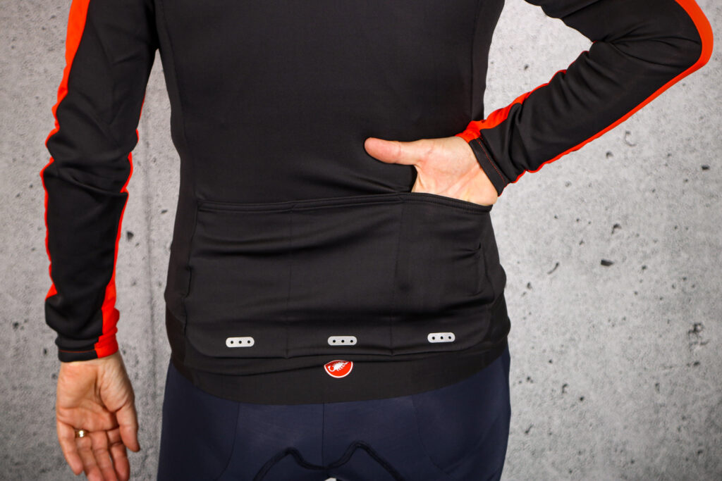 2021 Castelli Alpha RoS 2 Light Women’s Jacket – pockets.jpg