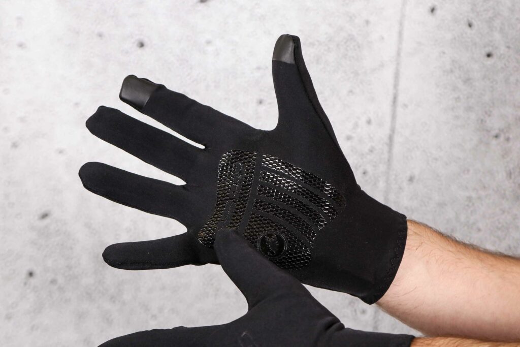 2021 Castelli Tutto Nano Glove – palm.jpg