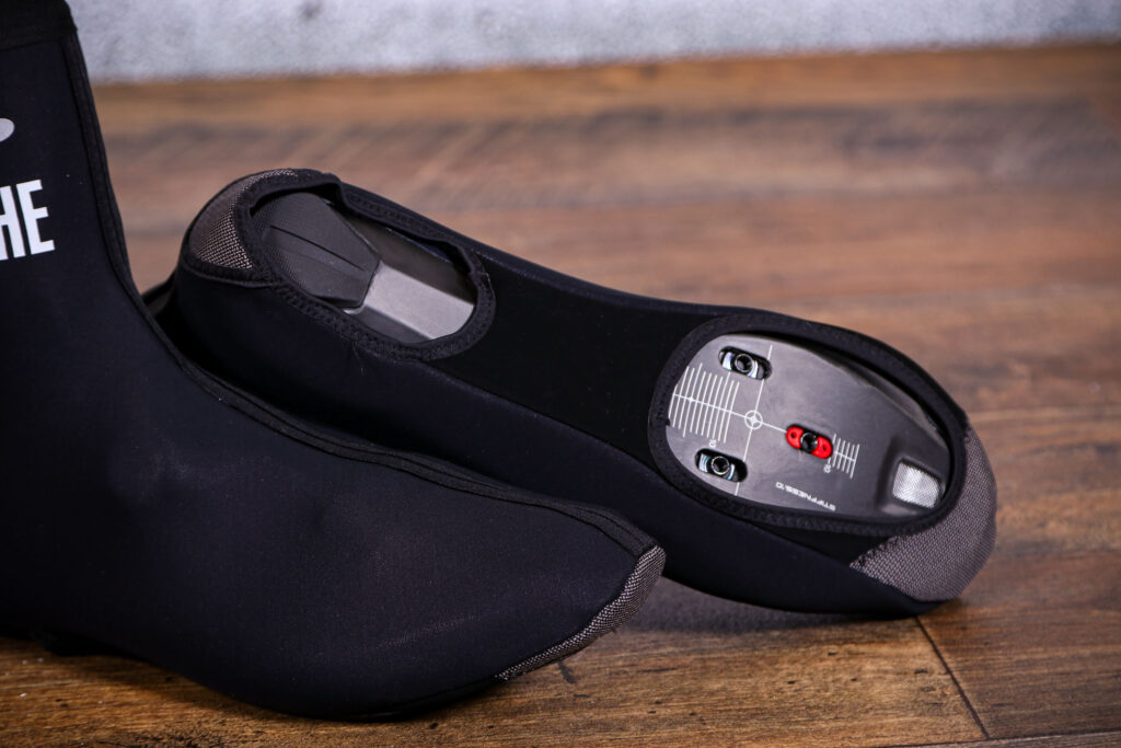 2021 Lusso Breathe Overshoes – sole.jpg