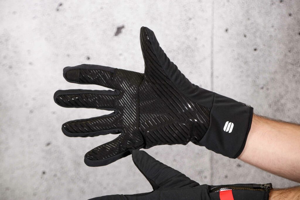 2021 Sportful Fiandre Glove – palm.jpg