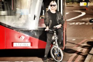 Cyclist and bus in London (copyright Simon MacMichael)