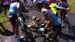 #TDF2020 – Stage 13 – Romain Bardet crash