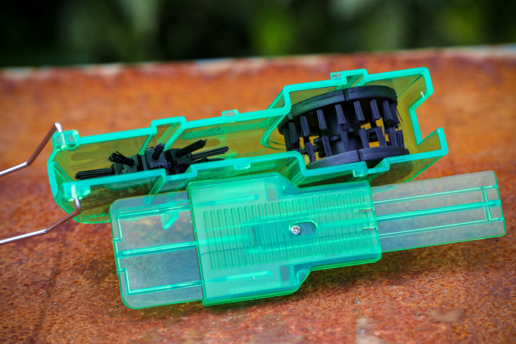 2020 Juice Lubes Dirty Little Scrubber Chain Cleaner.jpg