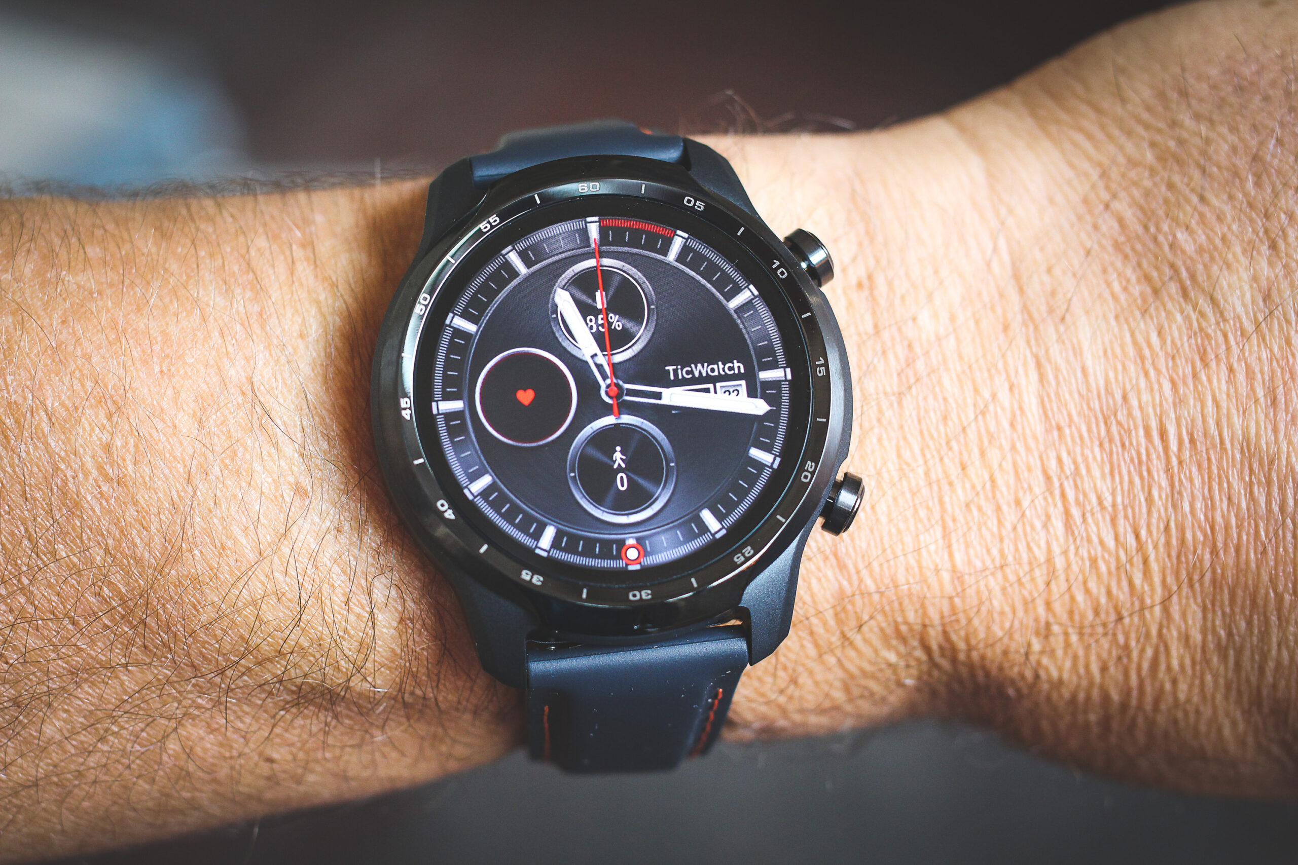 2020 Mobvoi Ticwatch Pro 3 main image