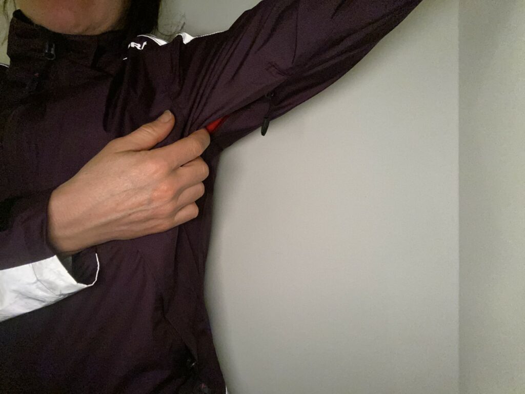 2021 Altura Nightvision Typhoon Ladies Jacket underarms vents.jpg