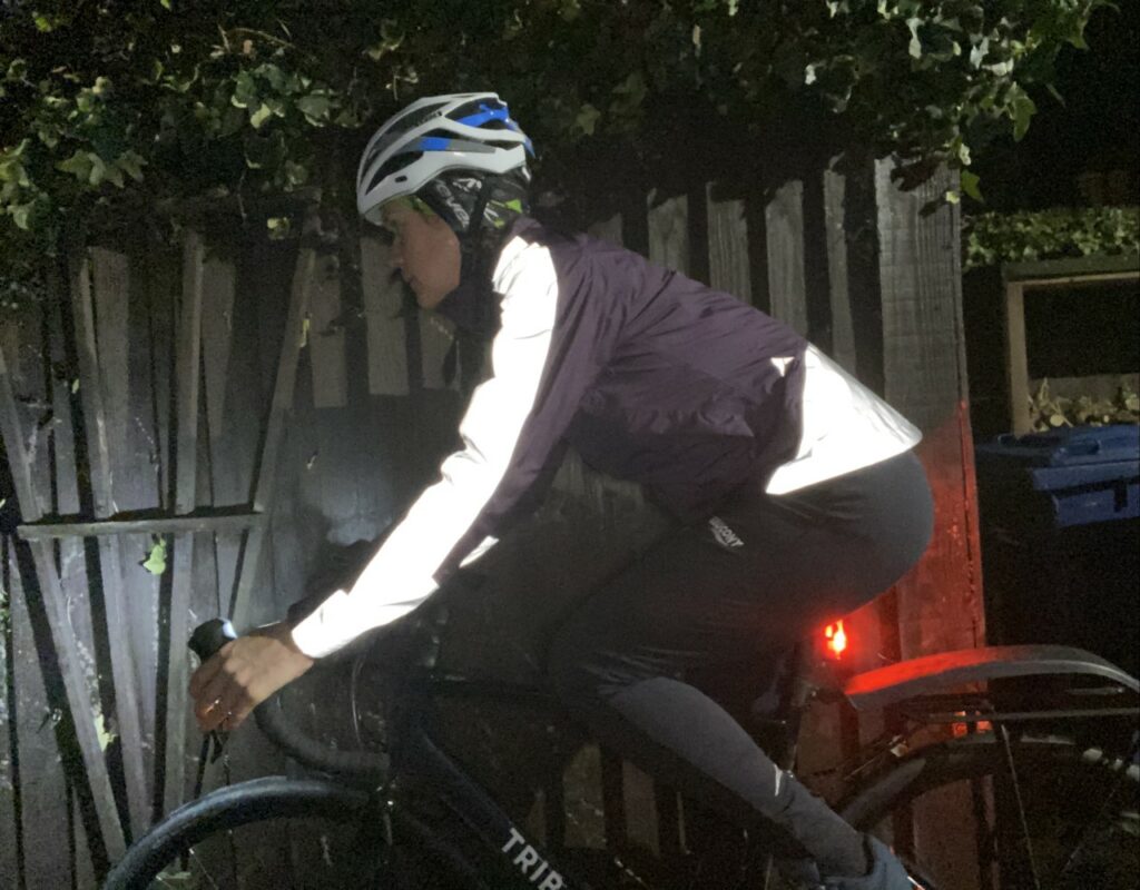 2021 Altura Nightvision Typhoon Wmns Jacket Reflective detailing.jpg