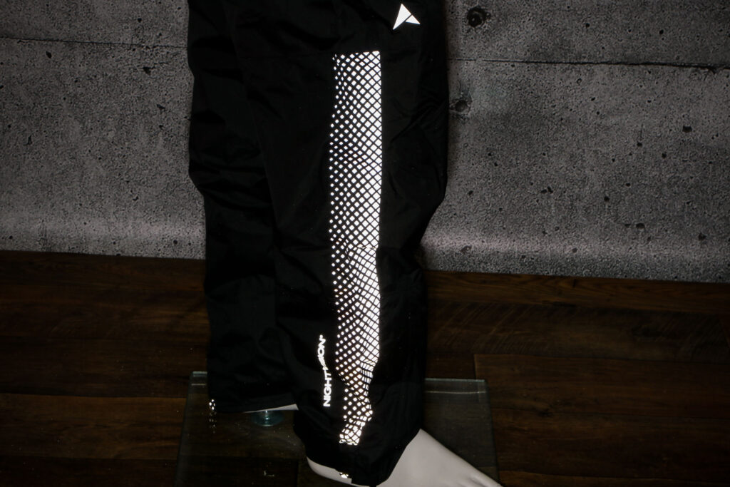 2021 Altura Nightvision Waterproof Overtrouser – reflective.jpg