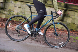 2021 Genesis Croix De Fer 20 - riding 1.jpg