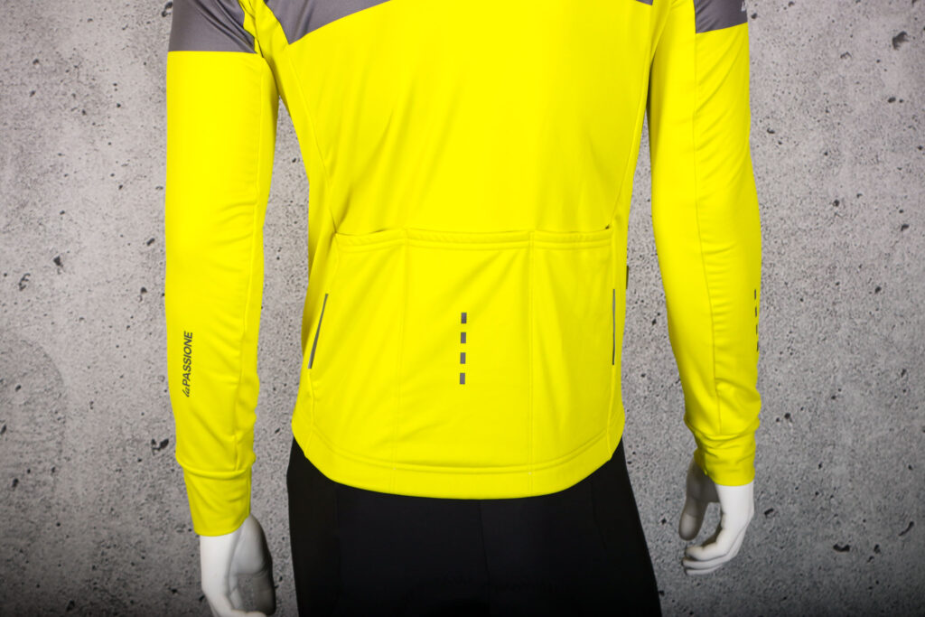 2021 La Passione Duo Winter Jacket – pockets.jpg