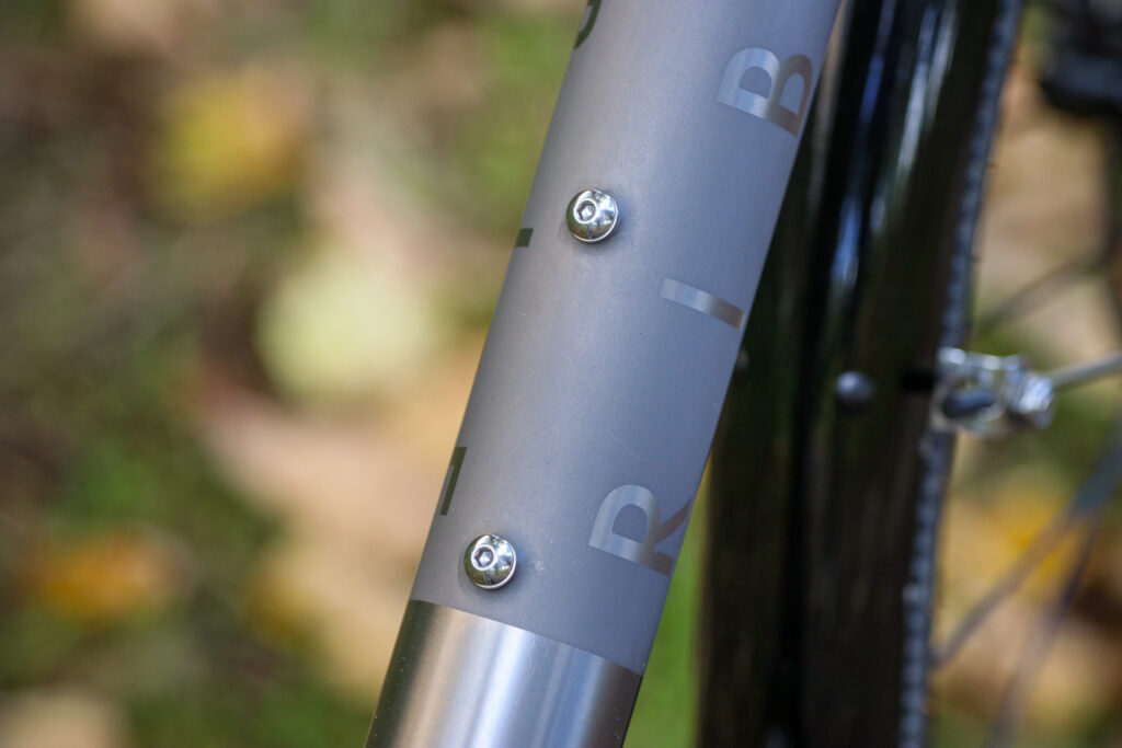 2021 Ribble CGR Ti Sport – bosses.jpg