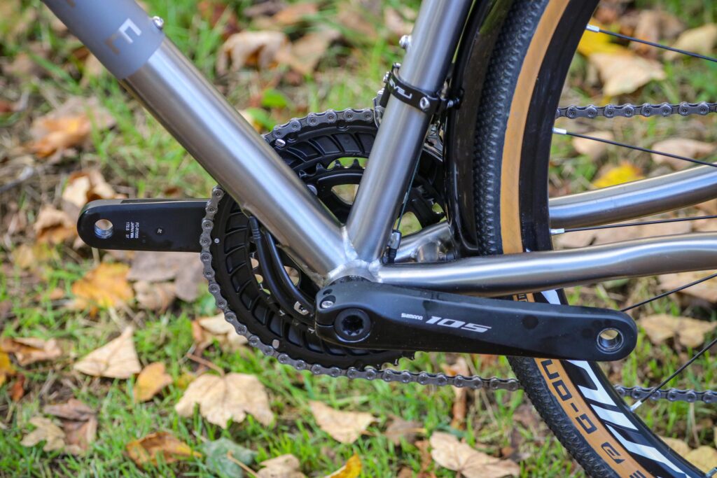 2021 Ribble CGR Ti Sport – bottom bracket.jpg