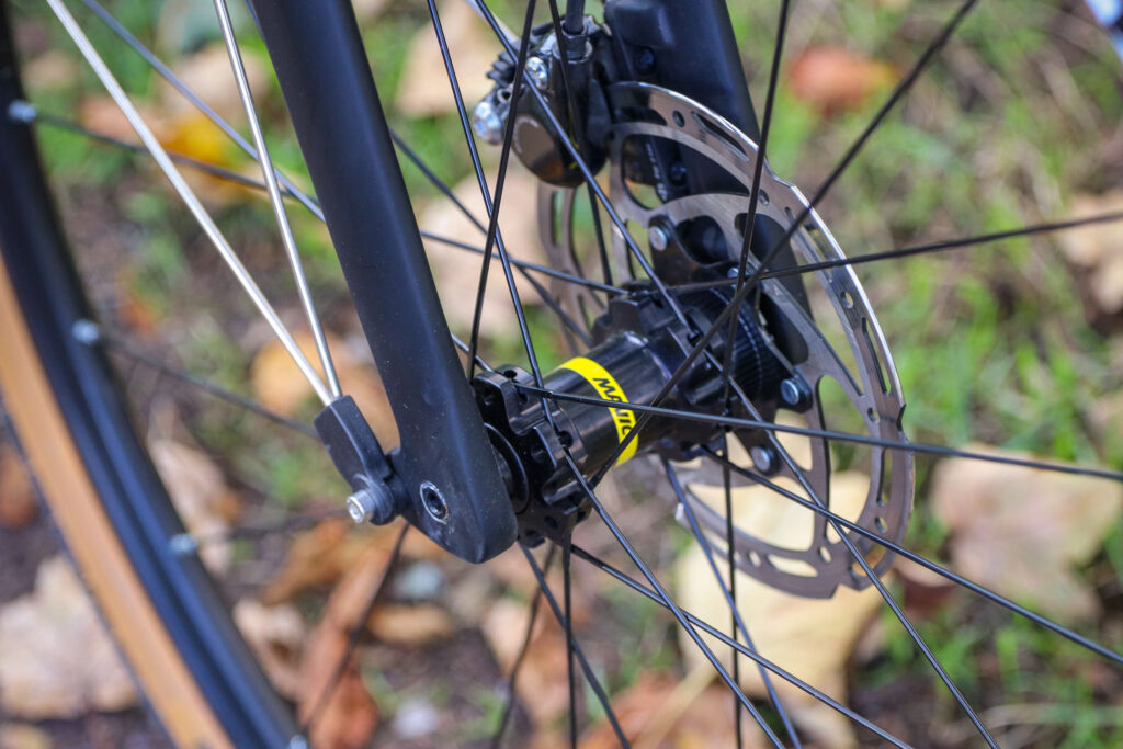 2021 Ribble CGR Ti Sport – fork detail 2.jpg