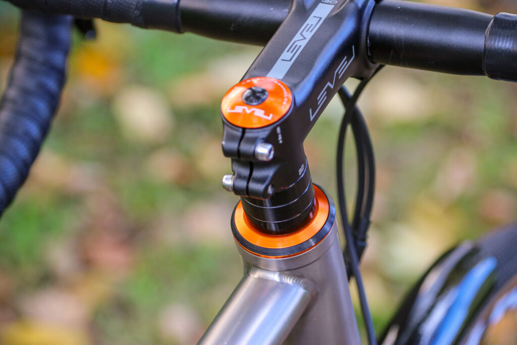 2021 Ribble CGR Ti Sport – headset and spacers.jpg