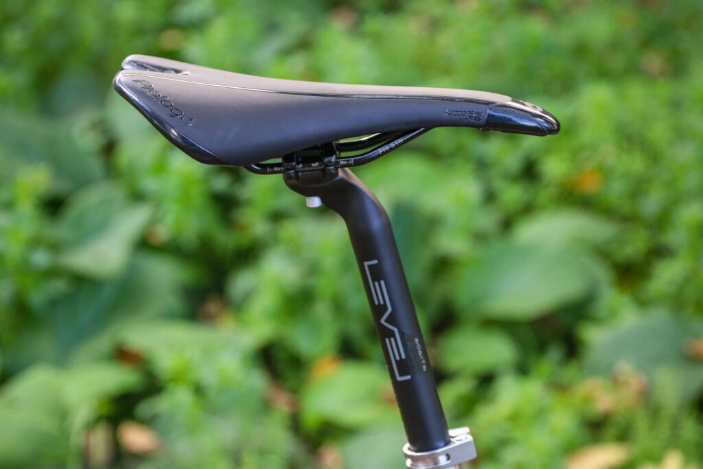 2021 Ribble CGR Ti Sport – saddle and post.jpg