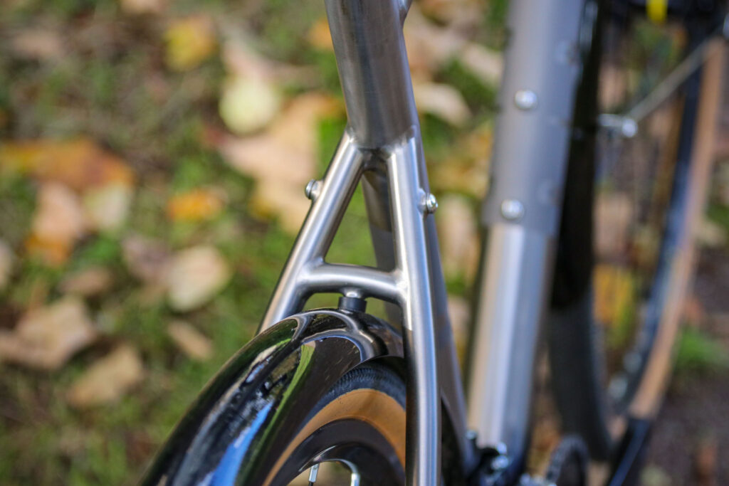 2021 Ribble CGR Ti Sport – seat stays.jpg
