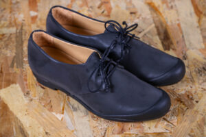 2021 Tracey Neuls GEEK Reflective Black Cycle Sneaker 2.jpg