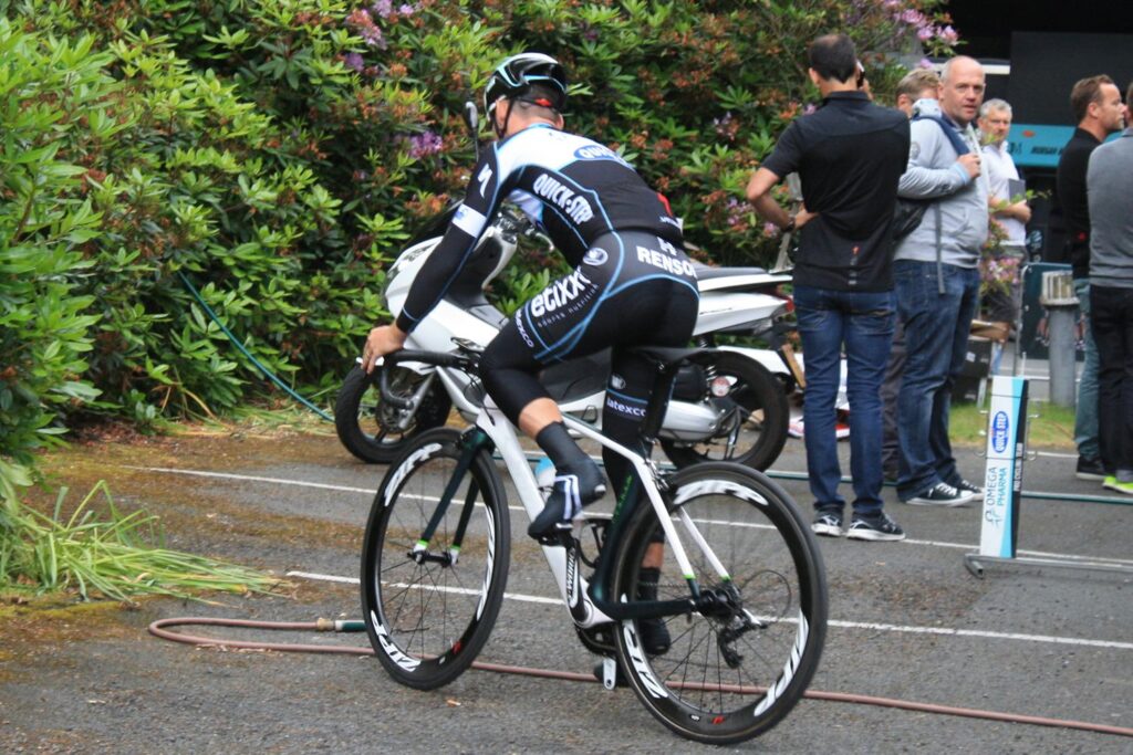 Mark Cavendish &ndash; OPQS Specialized Venge (Tour Special) riding 1