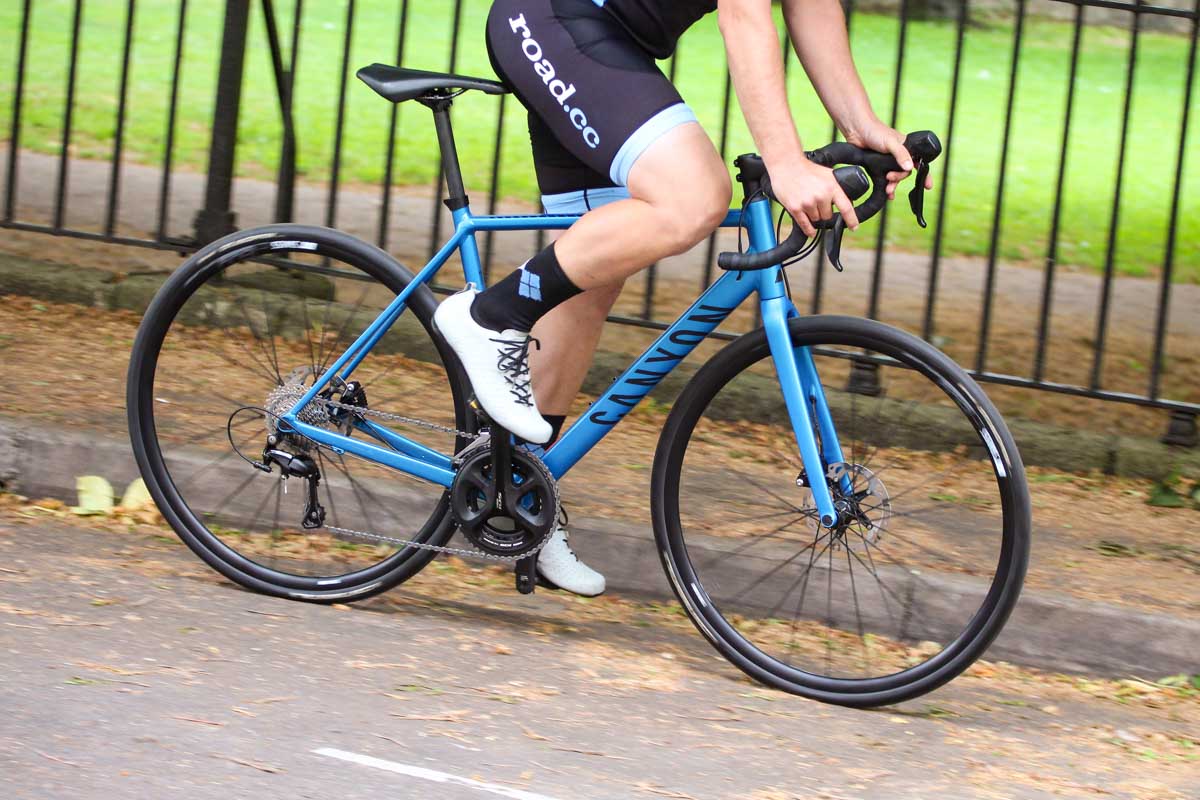 canyon_endurace_al_disc_7.0_-_riding_3
