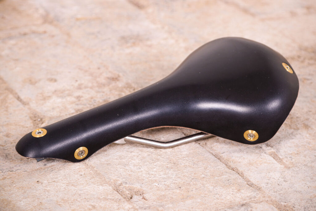 Cycles Berthoud Leather saddle Soulor.jpg