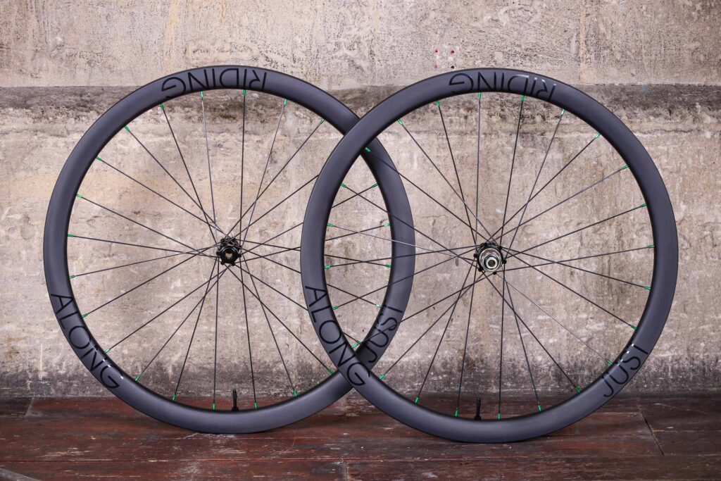 Just Riding Along Mahi Mahi 40 wheelset .jpg