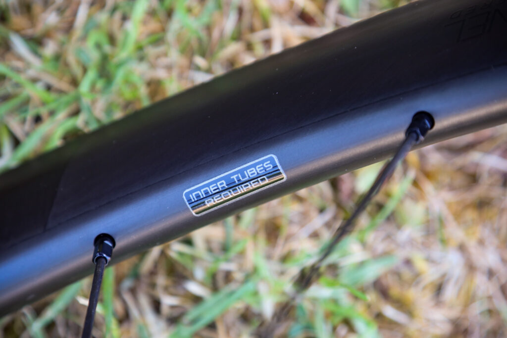 2020 Roval Alpinist CLX wheelset – detail.jpg