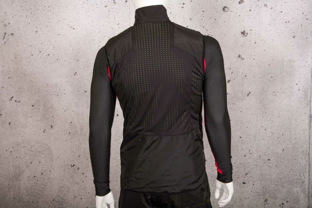 2021 BTWIN Mens Visability PPE Certified Sleeveless Reversible Gillet 500 – back.jpg