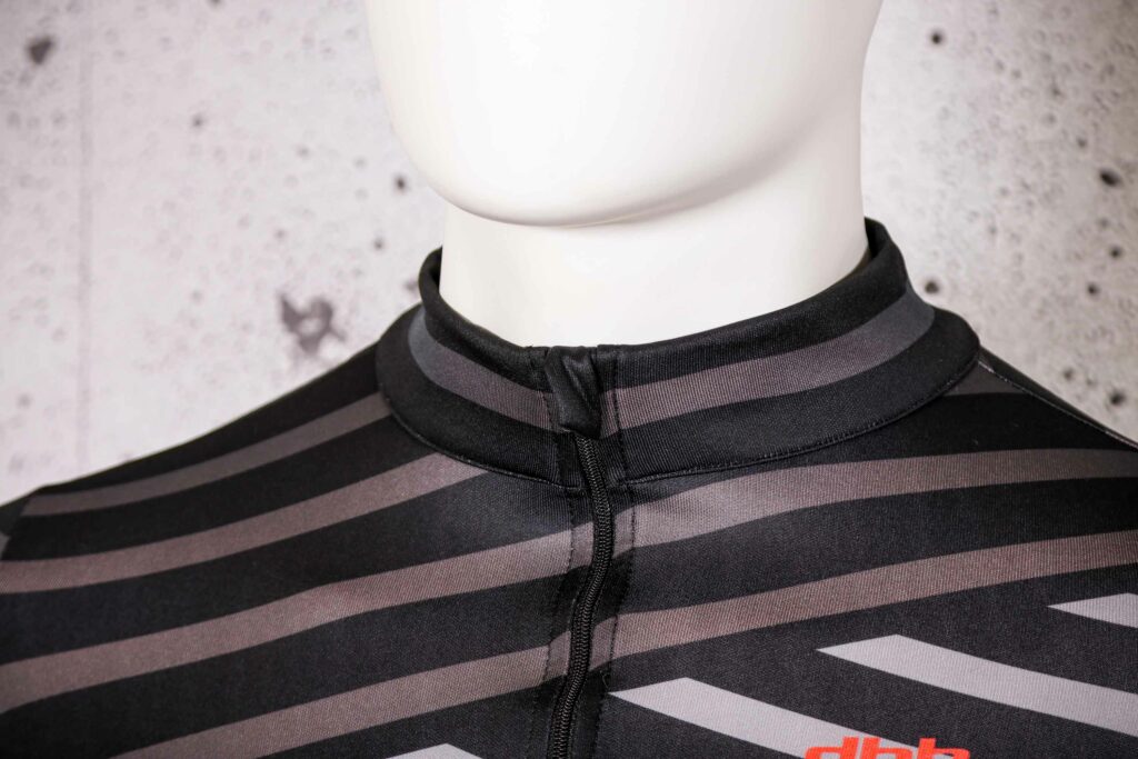 2021 dhb Classic Long Sleeve Jersey – Pace – collar.jpg