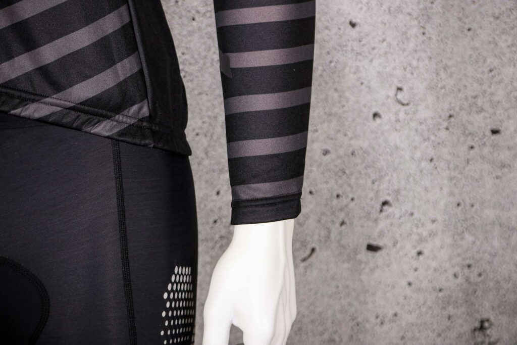 2021 dhb Classic Long Sleeve Jersey – Pace – cuff.jpg