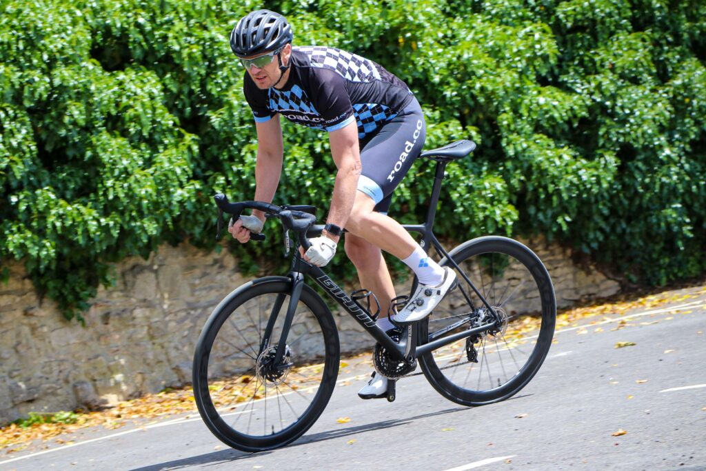 2021 Giant TCR Advanced SL 0 Disc &ndash; riding 3.jpg