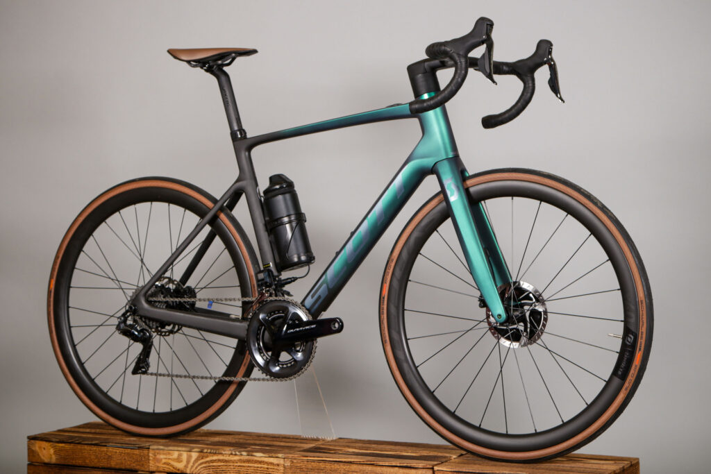 2021 Scott Addict eRide.jpg