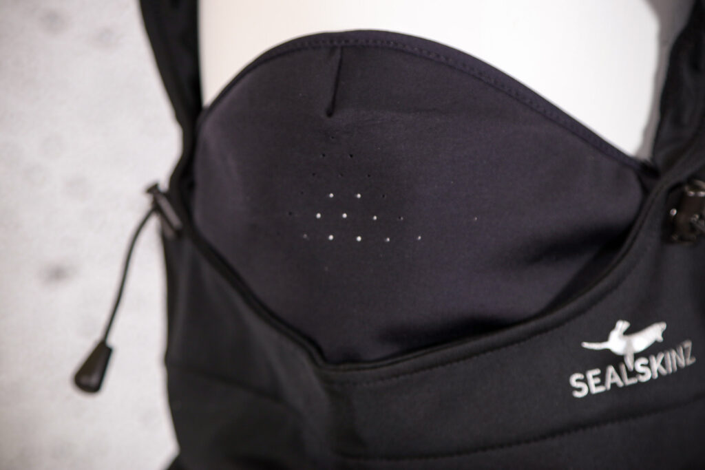 2021 Sealskinz Waterproof All Weather Head Gaitor – breathing holes.jpg