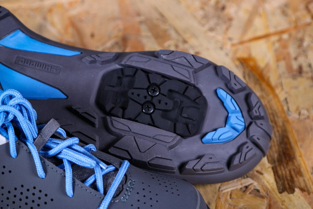 2021 Shimano MT3W Women’s SPD Shoes – sole toe.jpg