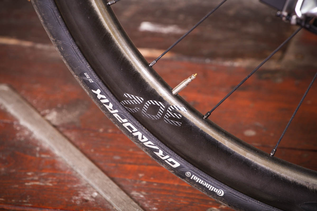 cervelo_r5_disc_-_rim_and_tyre