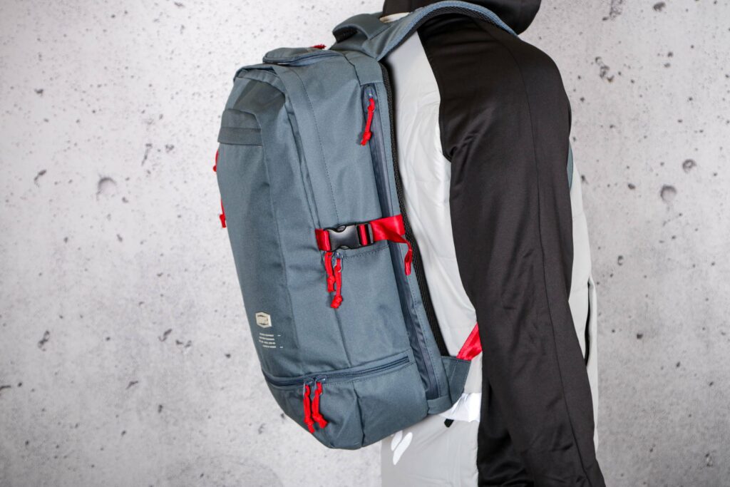 2021 100% Transit Backpack – side.jpg
