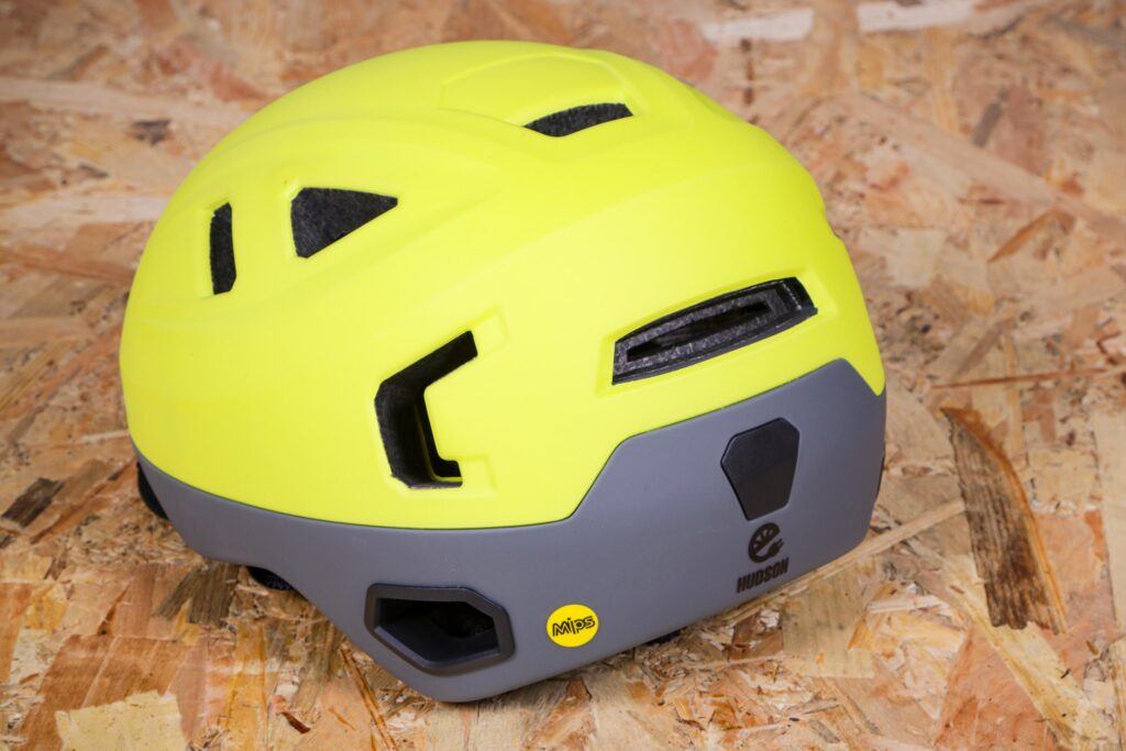 2021 Bern Hudson helmet – back.jpg