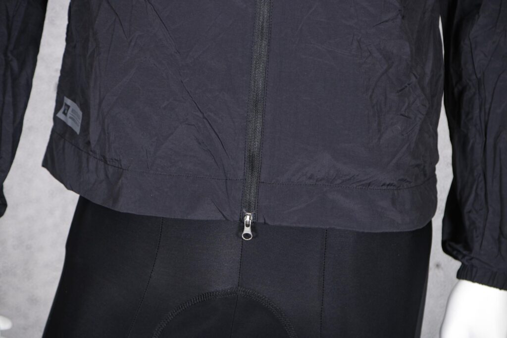 2021 Bontrager Circuit Cycling Wind Jacket – hem.jpg
