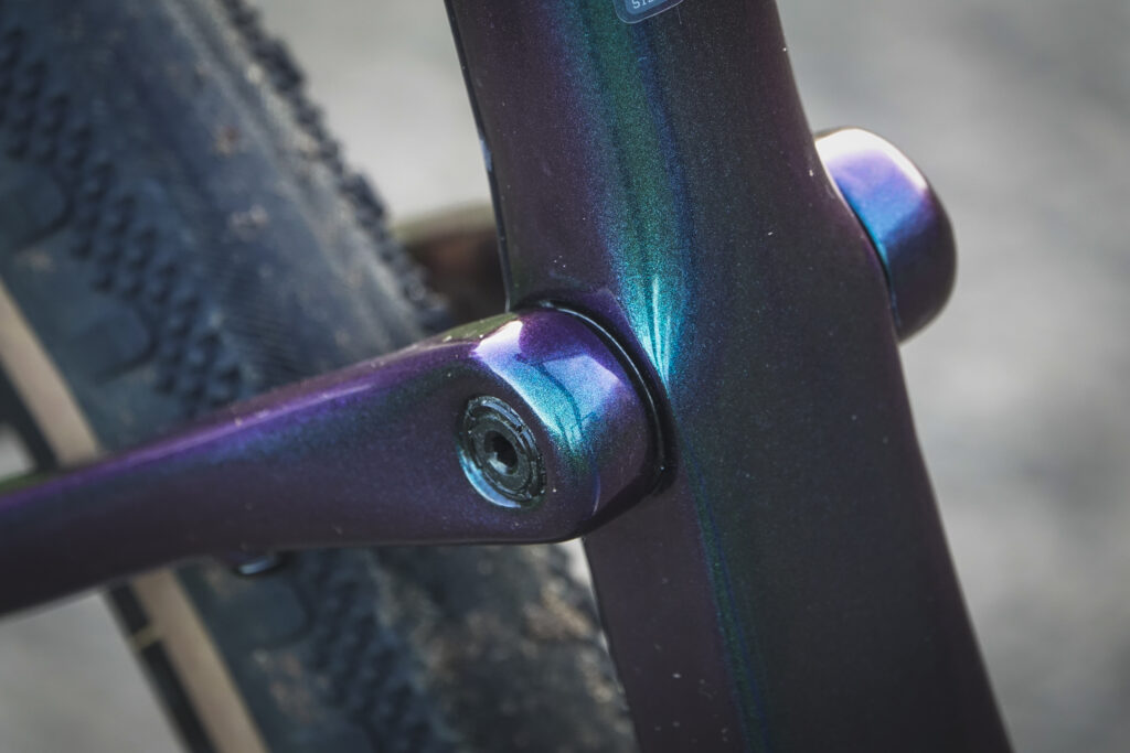 2021 Cannondale Topstone Lefty 1 &ndash; seatstay pivot.jpg