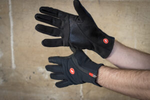 2021 Castelli Mortirolo glove.jpg