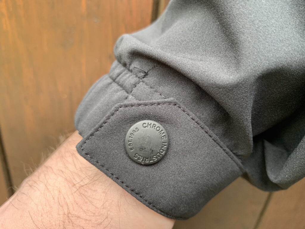 2021 Chrome Storm Cobra 3.0 jacket cuff.jpg