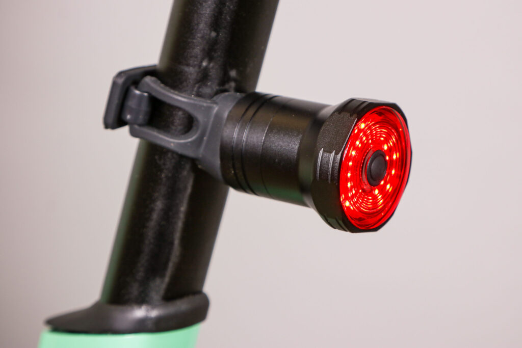 2021 ETC FR340 USB Rechargeable Lightset – rear light 1.jpg