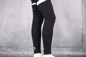 2021 ETC Snug Leg Warmers - side.jpg